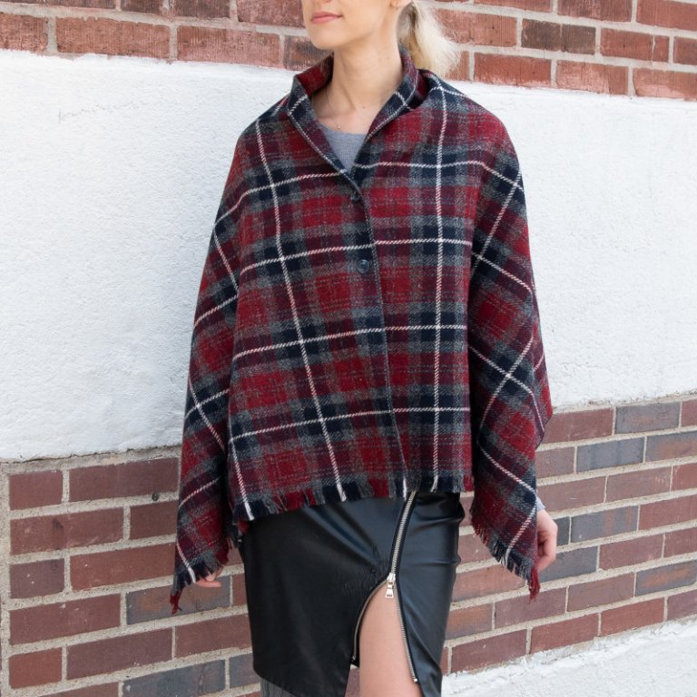 Cozy & Convertible: Button-Down Cape Wrap for Cool Weather