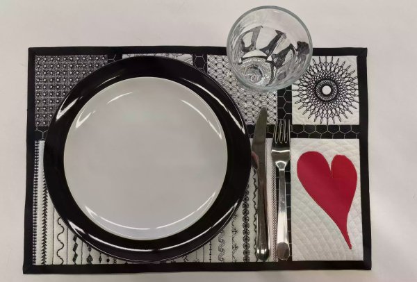 Valentine Placemat with Digitizing Instructions