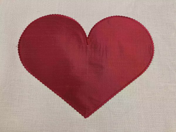 Create a Big Applique Heart with Circular Attachment and Template