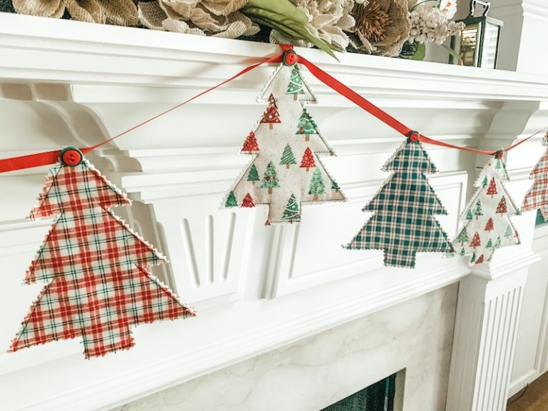 Festive Tree Fireplace Garland: Easy & Fun DIY Holiday Decor