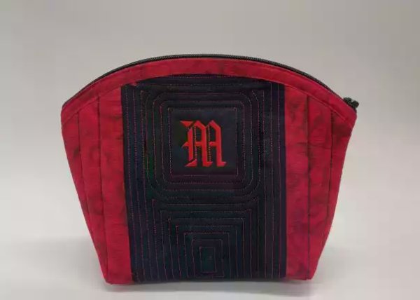 Small Monogrammed Bag In-the-hoop with Embroidery Digitizing Instruction