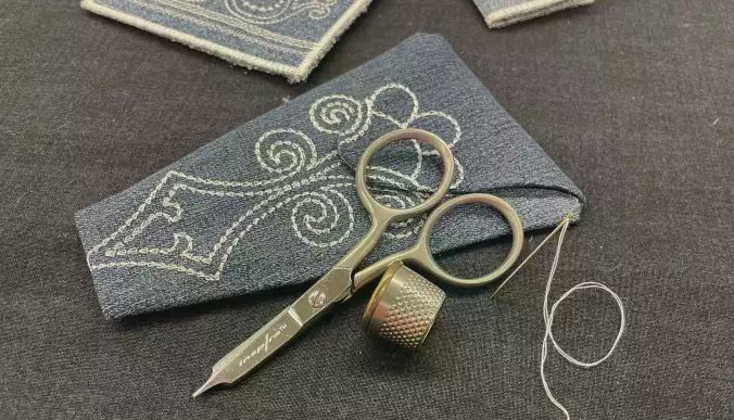 Resized Scissors Cover with In-The-Hoop Embroidery Design