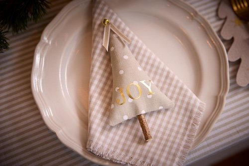 Holiday Tree Ornaments: Rustic & Charming Fabric Decorations