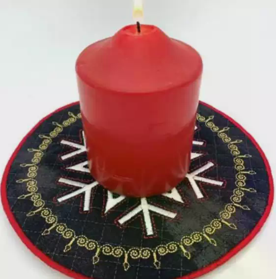 Holiday Candle Mat In-The-Hoop Embroidery design