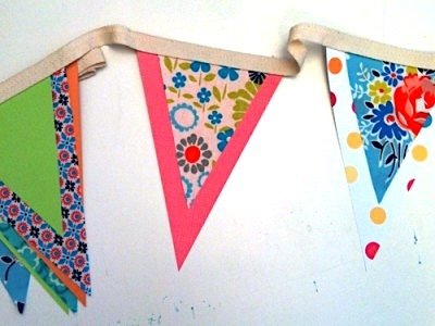 SINGER® Bunting Decoration