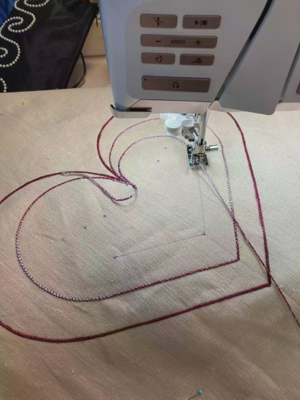 Sew-a-beating-heart-with-the-circular-attachment-step15a.jpg