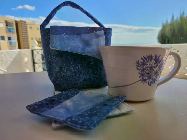 Quilt Class Mug Carrier with Mug rug
